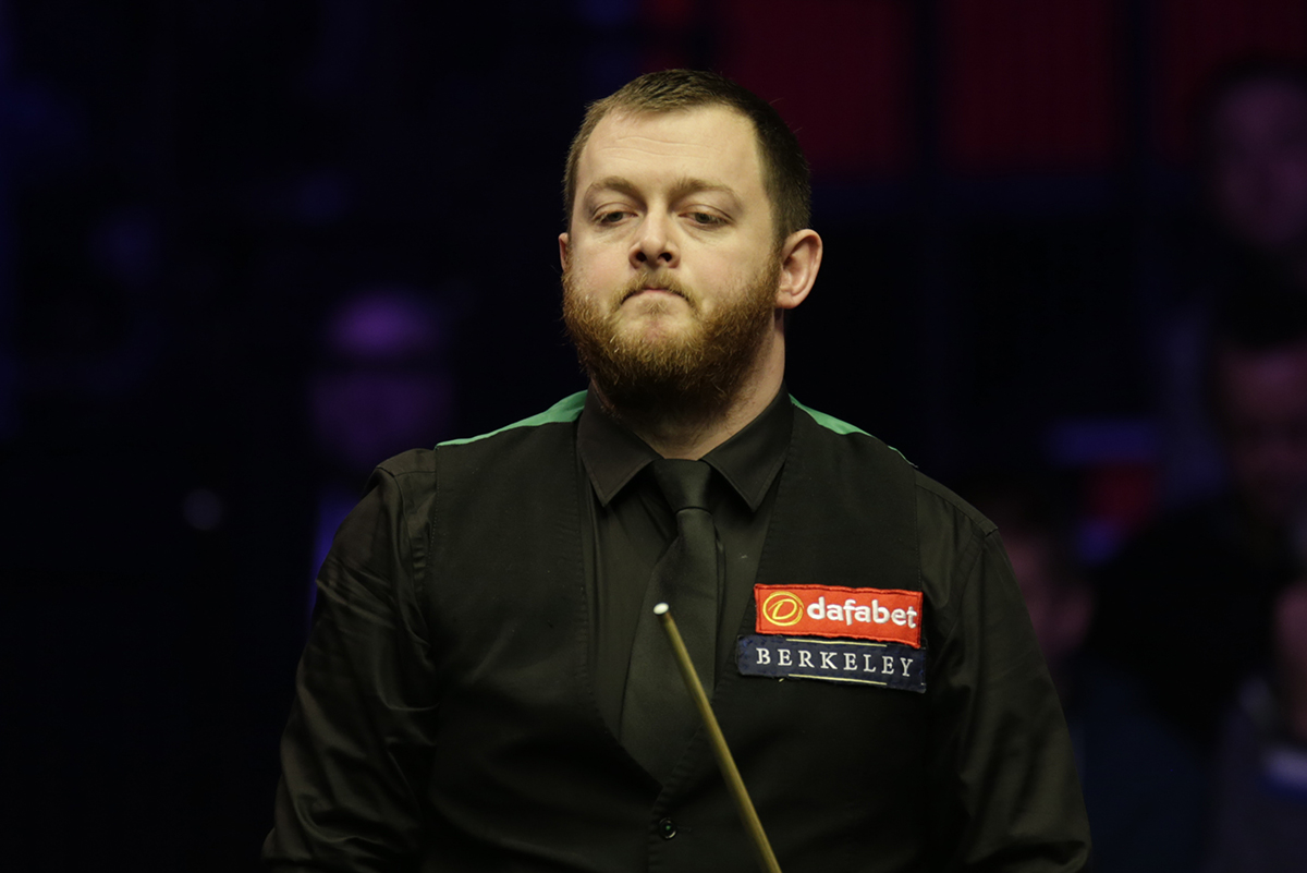 后防线脆弱 后防线脆弱