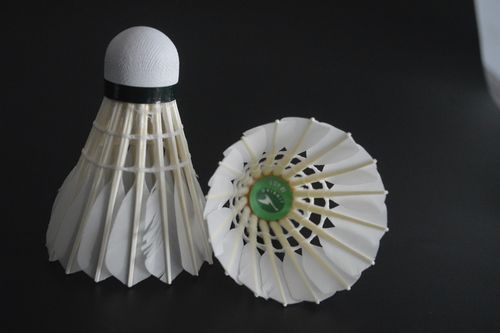 为热爱 共上场 青岛啤酒与中超联赛激情“干杯”.