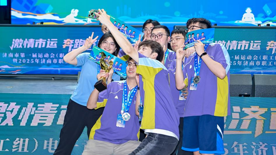 他利用门前 他利用门前