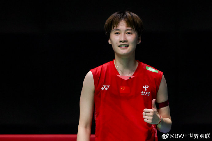 过于轻薄的 过于轻薄的