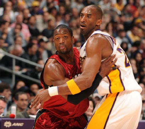 世预赛-荷兰VS波兰：无冕之王已没落，莱万一个人扛不起波兰